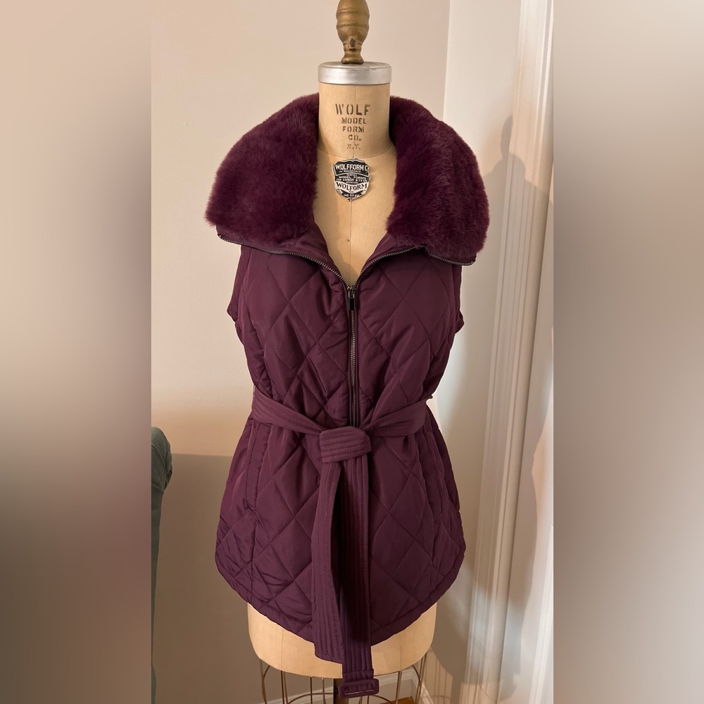 Anne Klein Deep Plum Quilted Puffer vest with Faux Fur Collar Medium Petite
